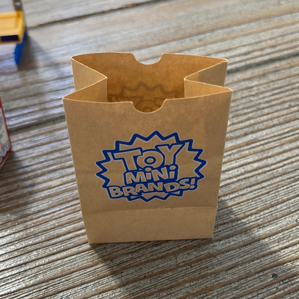 Mini brands bundle - Picture 11 of 15